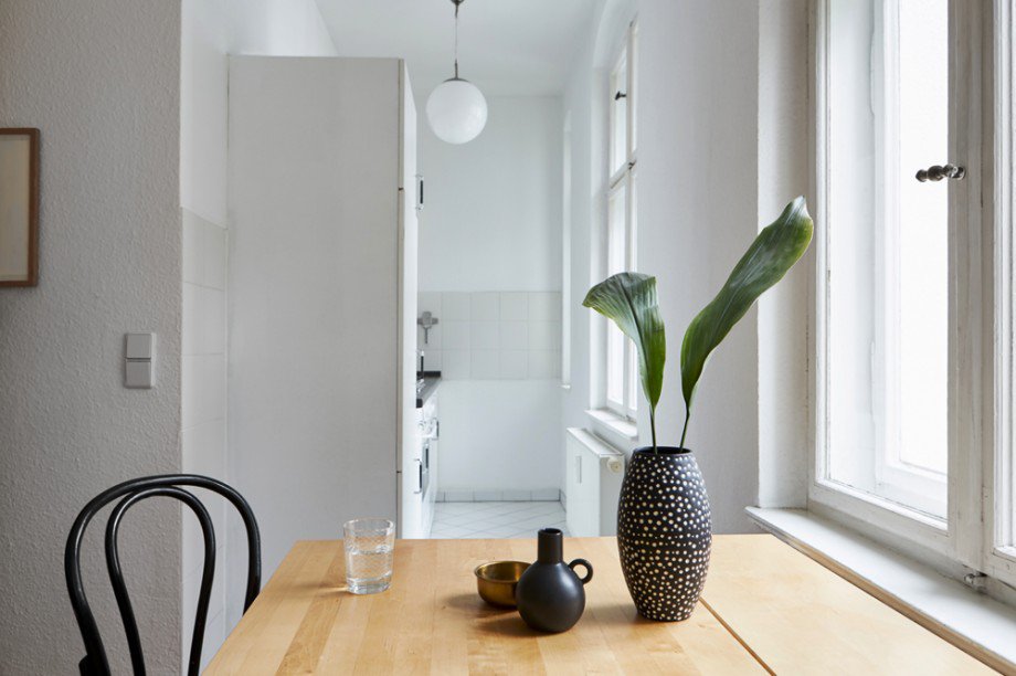 Blick in die K�che Etagenwohnung Berlin