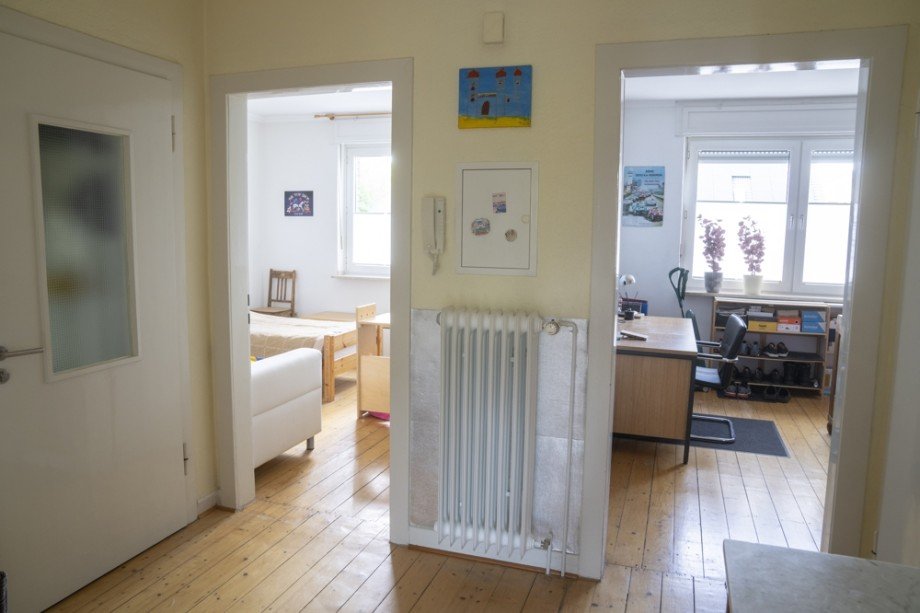 Blick vom Flur auf Zimmer Mehrfamilienhaus Dorsten