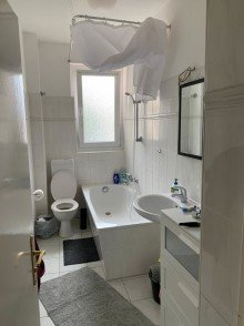 Bad vermietete ETW mit Balkon und Stellplatz in Berlin-Neuk�lln (provisionsfrei)